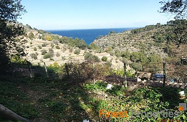 Baugrundstück mit Panorama-Meerblick in Deia zu verkaufen