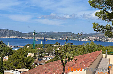 Penthouse Wohnung in kleiner Wohnanlage mit nur 9 Einheiten in Santa Ponsa zu verkaufen