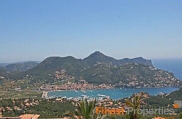 Neubauvilla mit spektakulärem Blick auf Port Andratx und das Meer