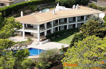 Neu renovierte Luxus-Villa in Paguera zu verkaufen