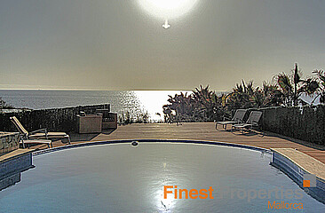 Traumhafte mediterrane Villa in 1. Meereslinie mit Blick auf die Malgrats Inseln in Santa Ponsa