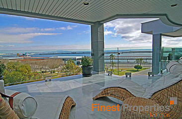 Luxuriöses Duplex-Penthouse in Palma mit einzigartigem Blick auf den Hafen und das Meer