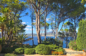 Herrenhaus in erster Meereslinie in Santa Ponsa