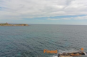 Einzigartige Luxusvilla in 1. Meereslinie mit Meerzugang