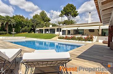 Moderne Villa mit 8 Schlafzimmern und Park Grundstück in Son Vida zu verkaufen