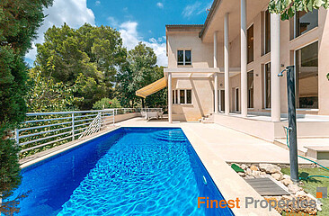 Neu saniertes Einfamilienhaus mit  4 Schlafzimmer zu vermieten