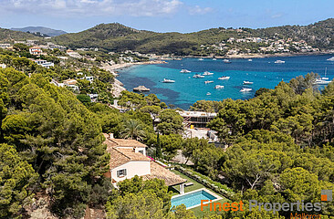 Mediterrane Villa in ruhiger Wohnlage in Camp de Mar zu verkaufen